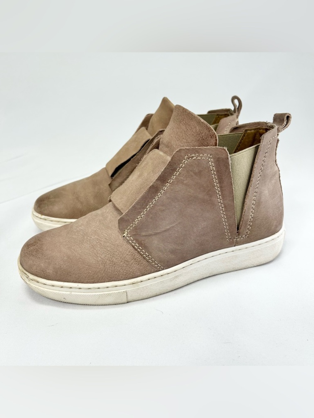 Miz Mooz Laurent Genuine Leather Slip on Chelsea Boot Style Sneaker Size 38